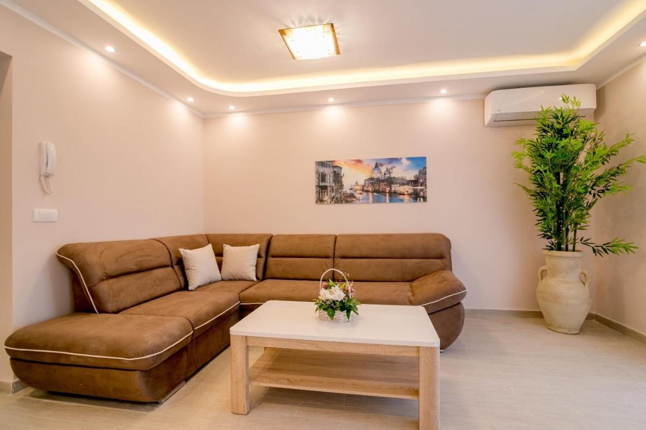 קוטור Apartmani Matej מראה חיצוני תמונה
